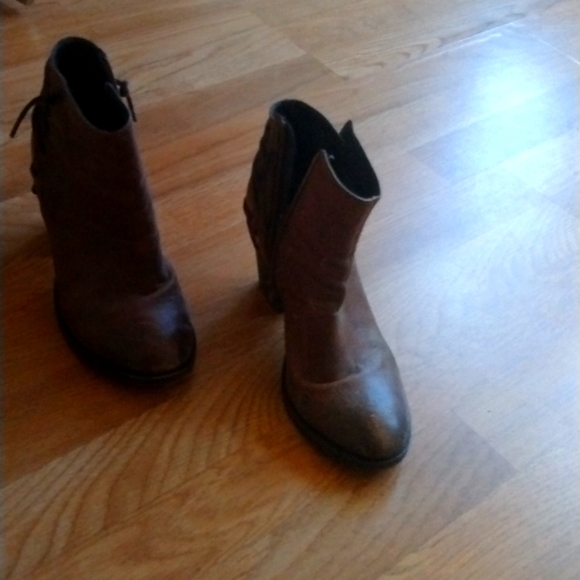 Boots - Picture 1 of 3